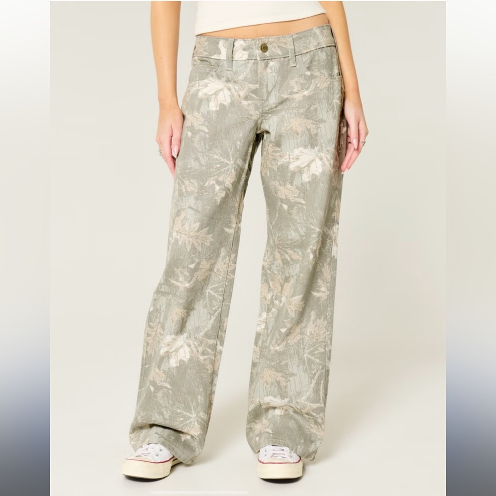 Camo baggy jeans with Relaxed Fit